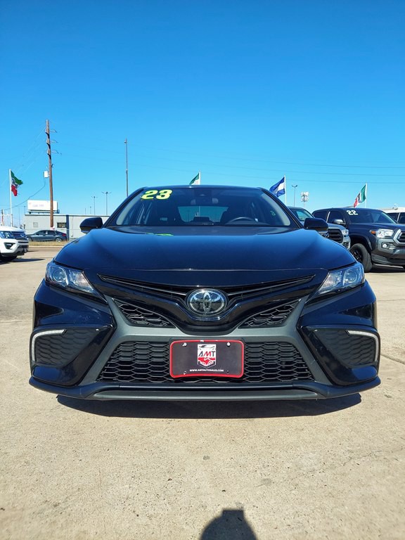 2023 Toyota Camry Image 2