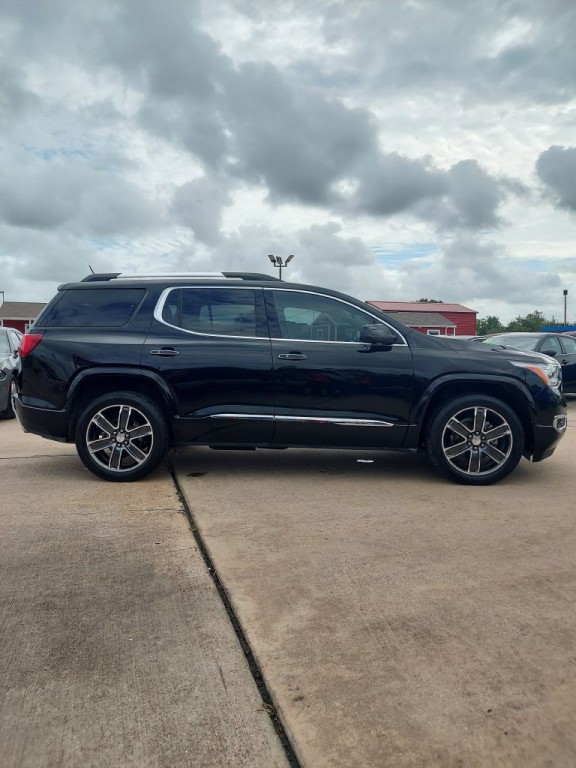 2018 GMC Acadia Image 4