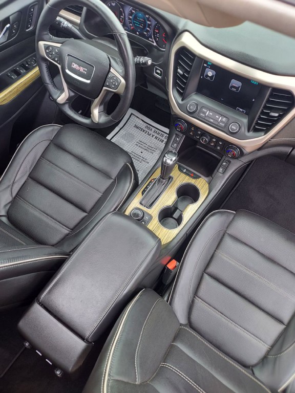 2018 GMC Acadia Image 15