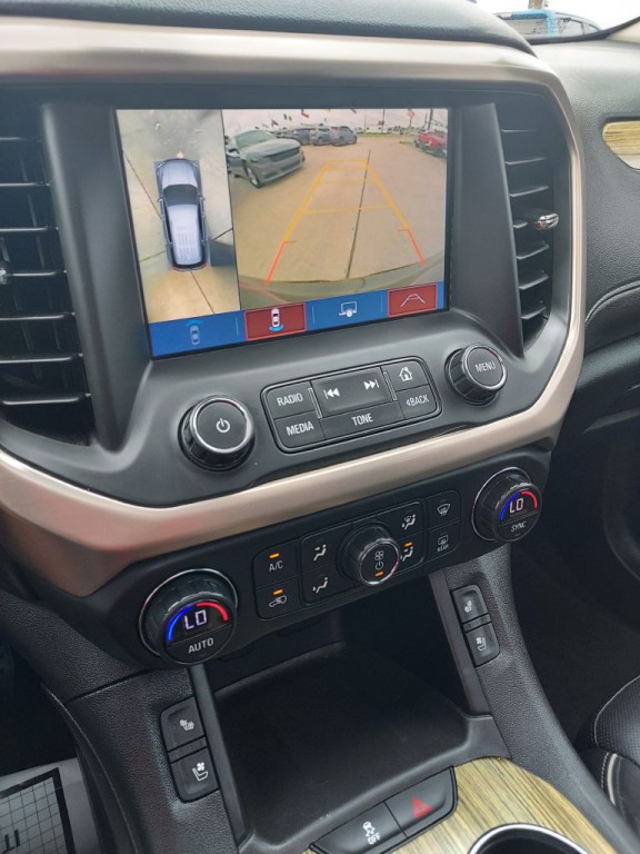 2018 GMC Acadia Image 17