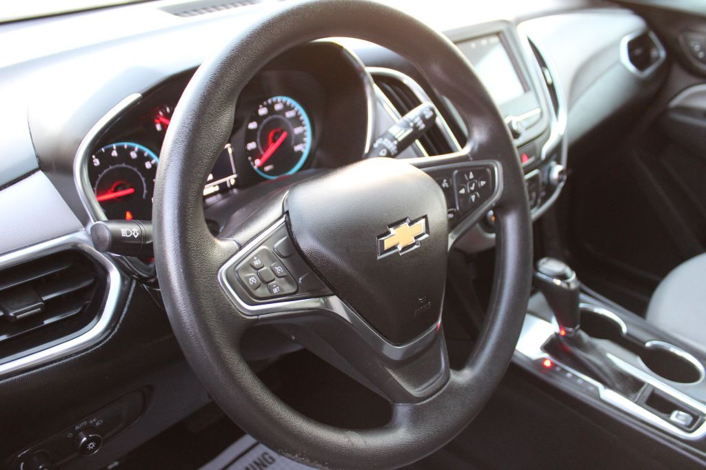 2018 Chevrolet Equinox Image 16