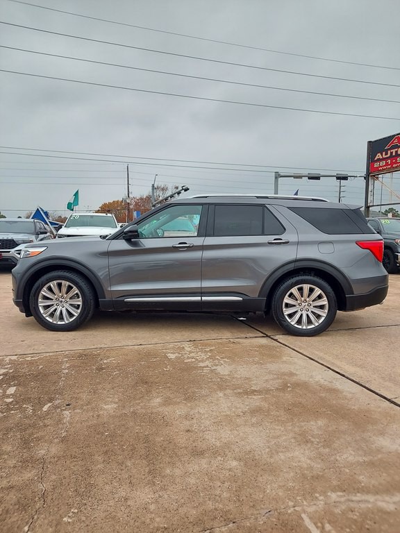 2021 Ford Explorer Image 8