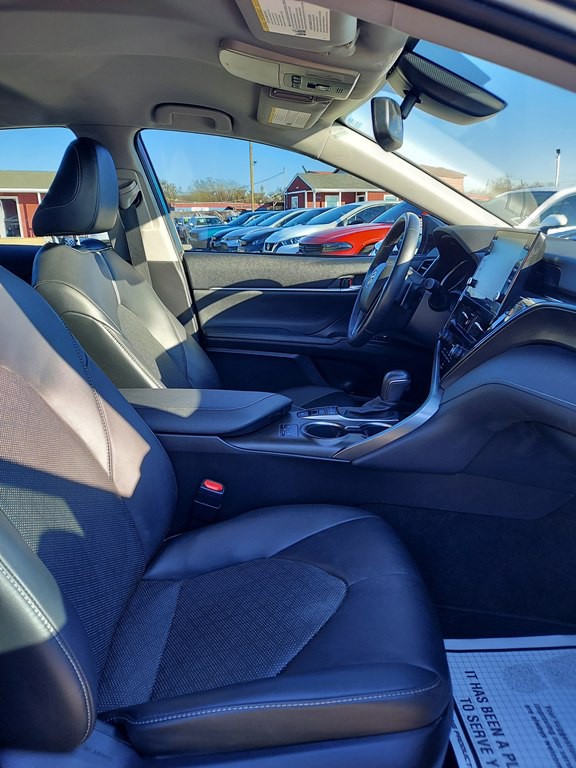 2022 Toyota Camry Image 11
