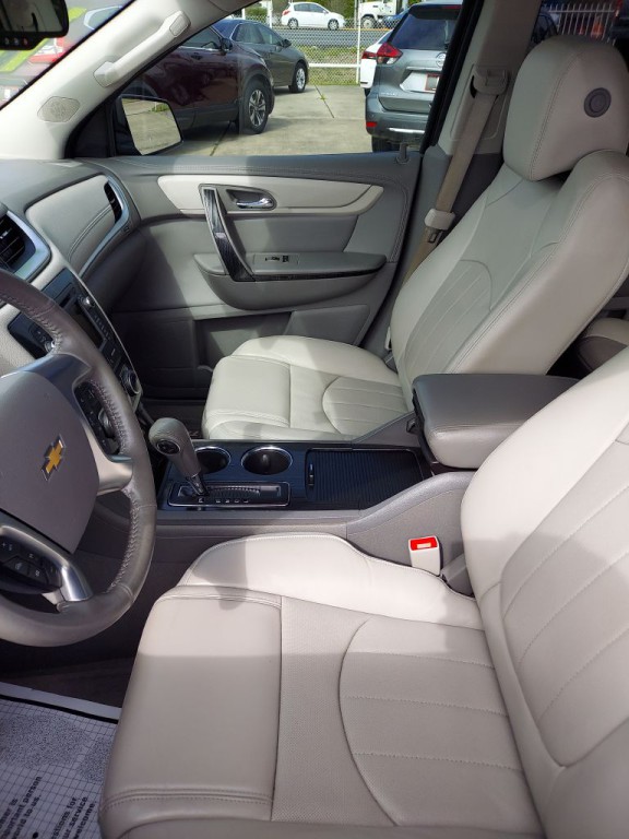 2017 Chevrolet Traverse Image 9