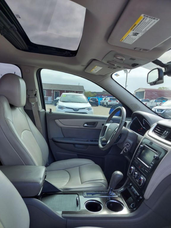 2017 Chevrolet Traverse Image 12