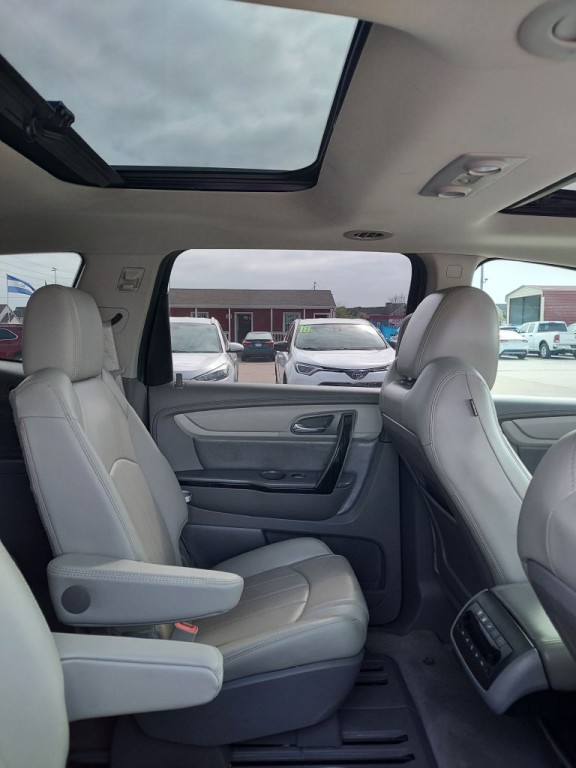 2017 Chevrolet Traverse Image 13