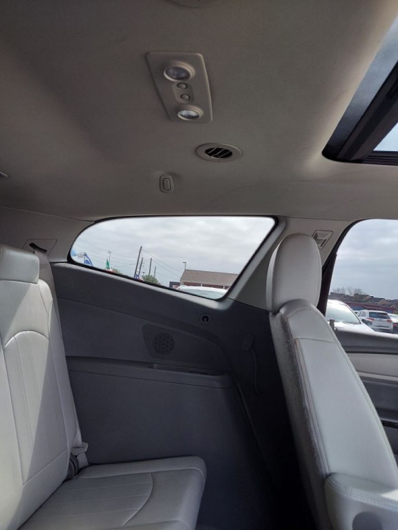 2017 Chevrolet Traverse Image 14