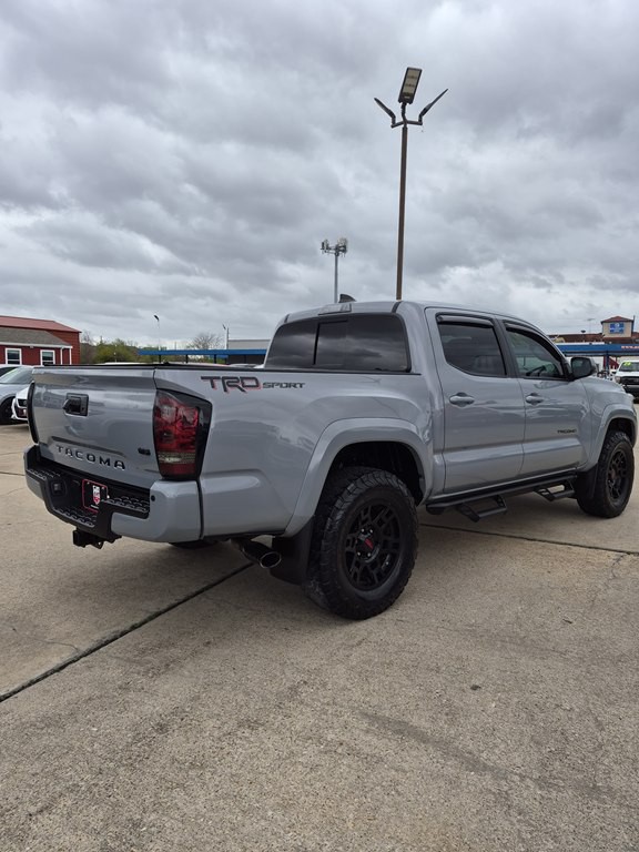 2020 Toyota Tacoma Image 5