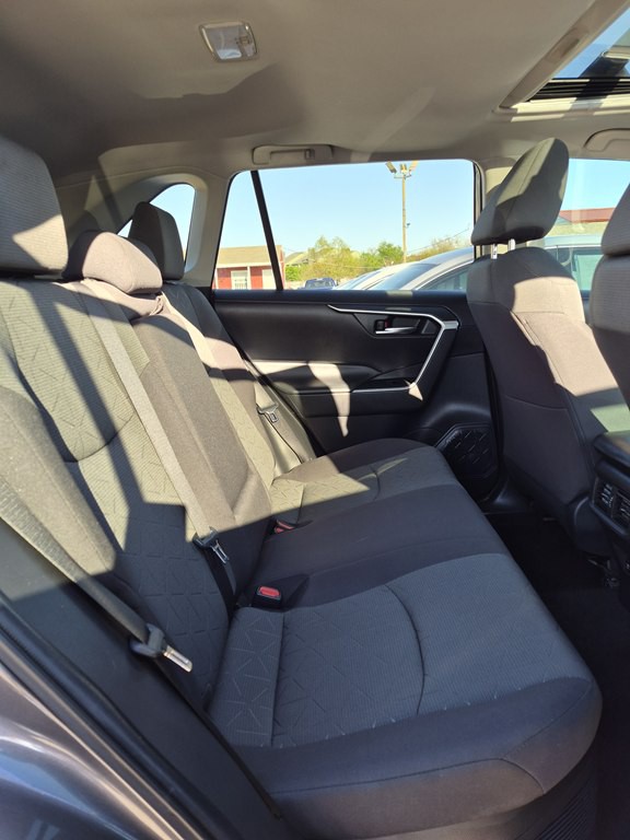 2021 Toyota Rav4 Image 12