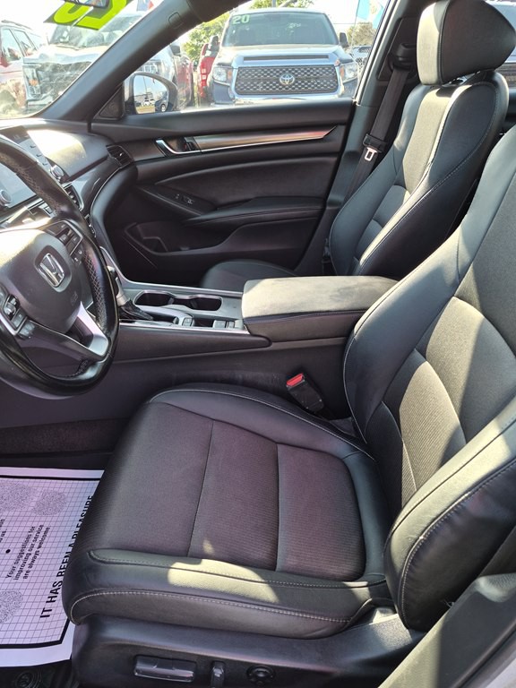 2020 Honda Accord Image 9