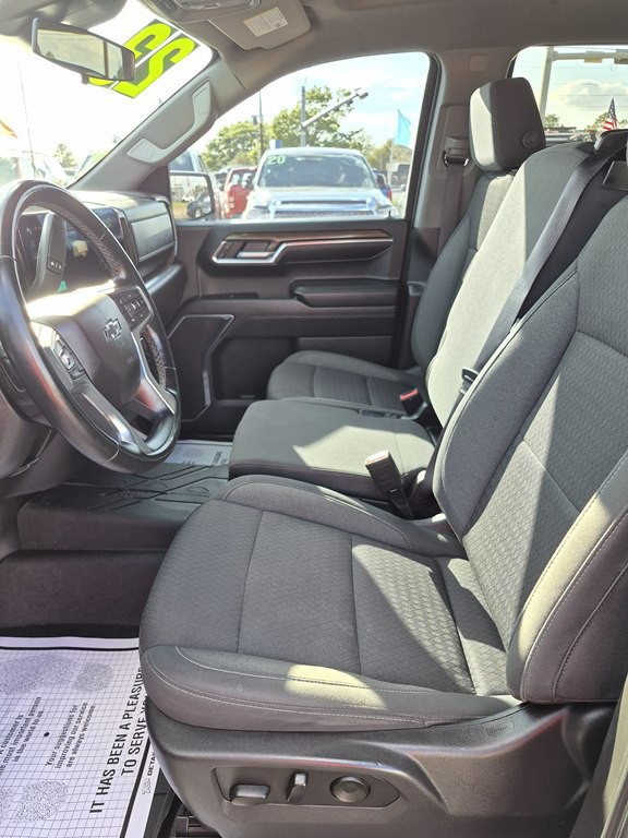 2023 Chevrolet Silverado 1500 Image 9