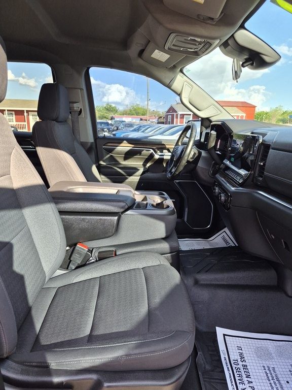 2023 Chevrolet Silverado 1500 Image 11