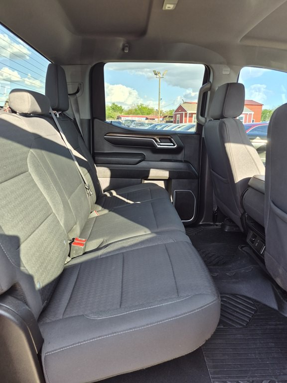 2023 Chevrolet Silverado 1500 Image 12