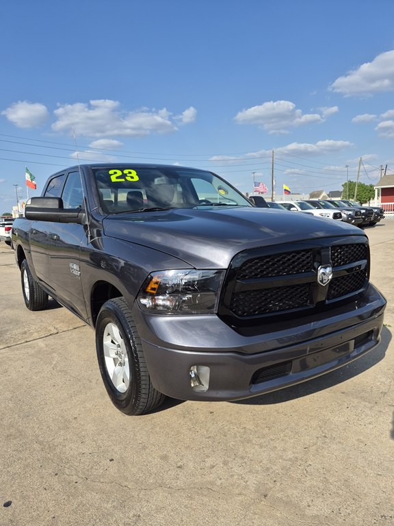 2023 RAM 1500 Image 3