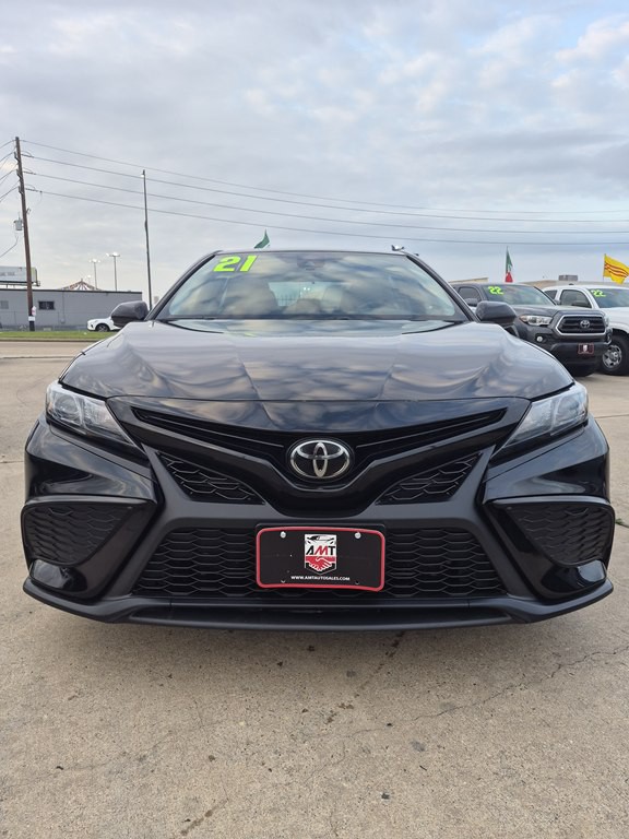 2021 Toyota Camry Image 2
