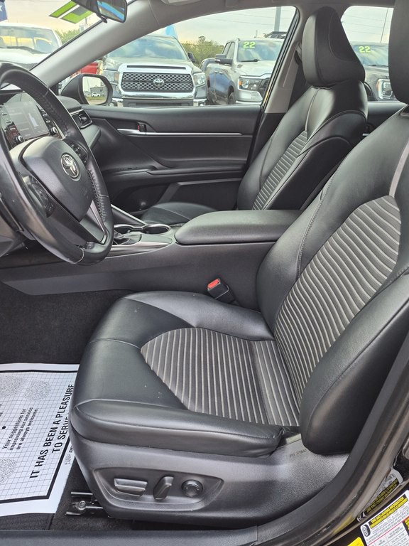 2021 Toyota Camry Image 9