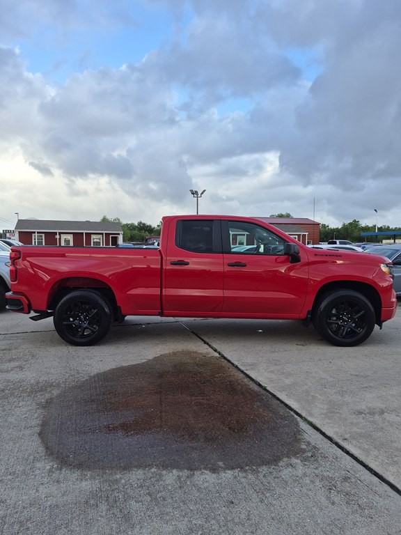 2025 Chevrolet Silverado 1500 Image 4