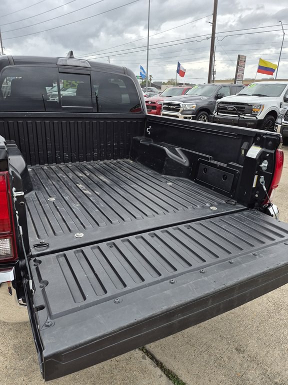 2023 Toyota Tacoma Image 18