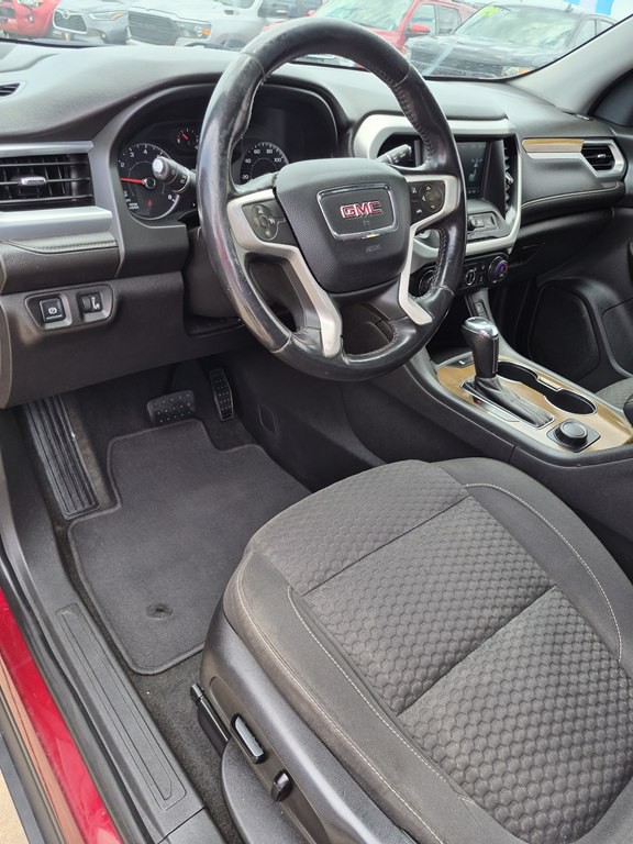 2018 GMC Acadia Image 18
