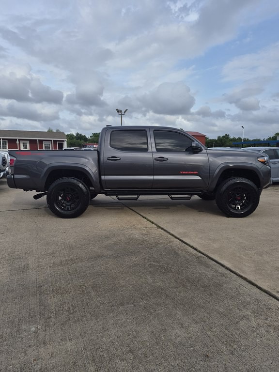 2021 Toyota Tacoma Image 4