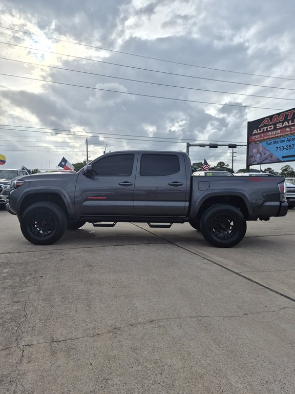 2021 Toyota Tacoma Image 8