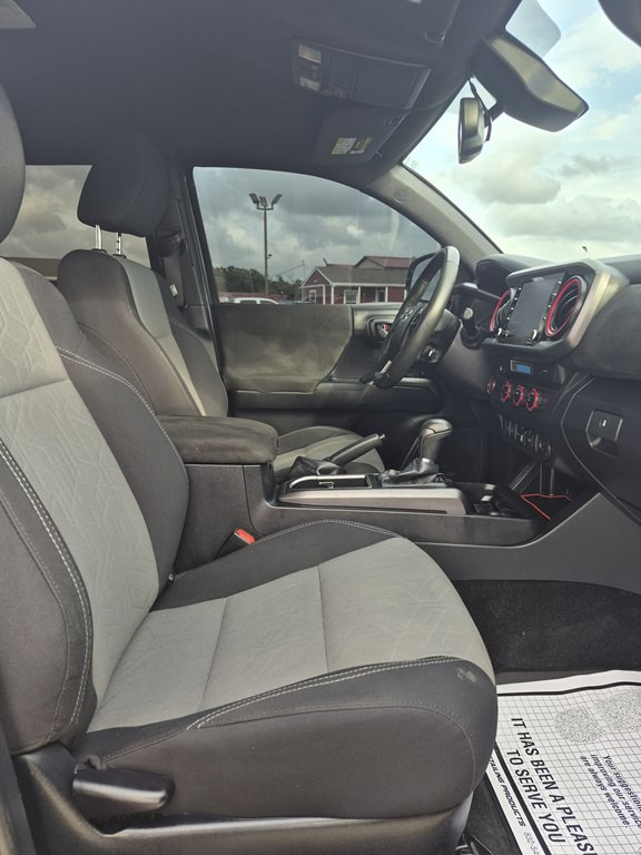 2021 Toyota Tacoma Image 11