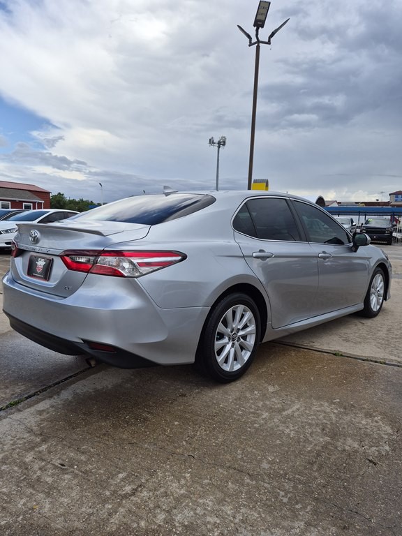 2019 Toyota Camry Image 5