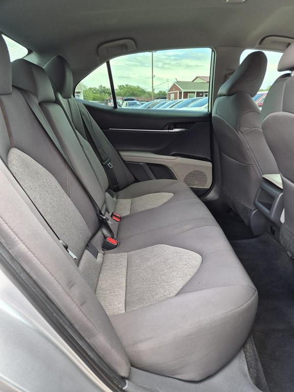 2019 Toyota Camry Image 12