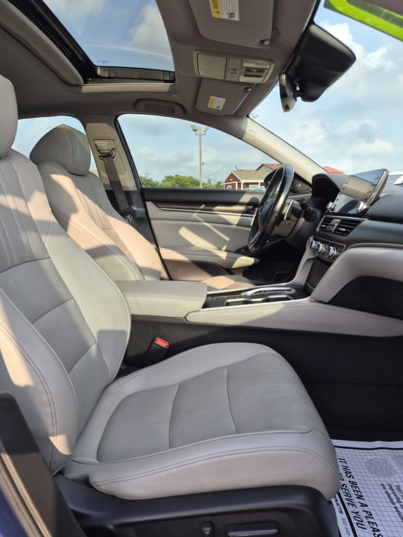 2020 Honda Accord Image 11