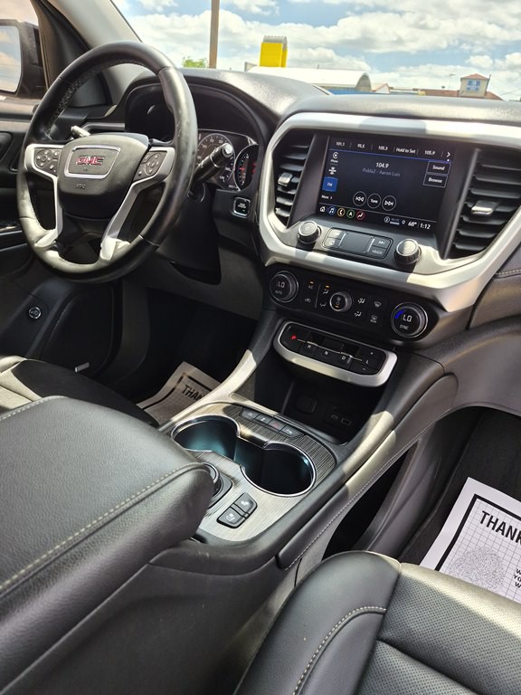 2023 GMC Acadia Image 15