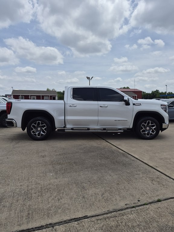 2022 GMC Sierra Image 4