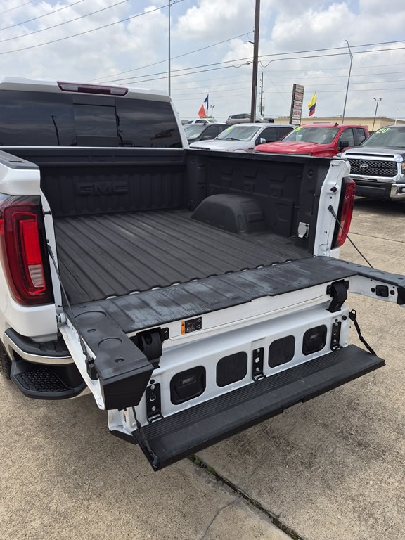 2022 GMC Sierra Image 19