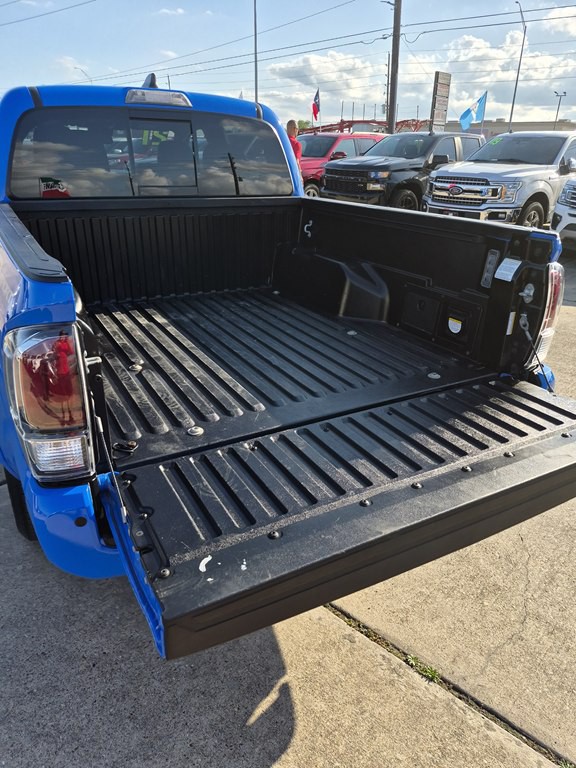 2021 Toyota Tacoma Image 18