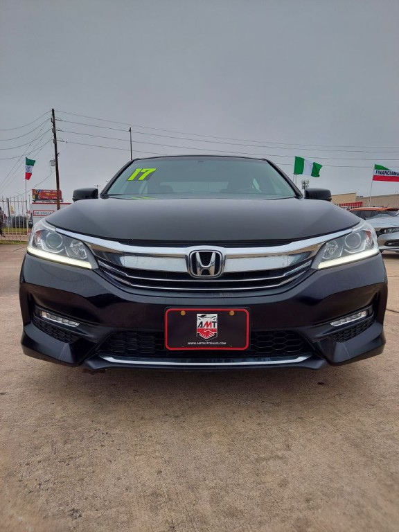 2017 Honda Accord Image 2