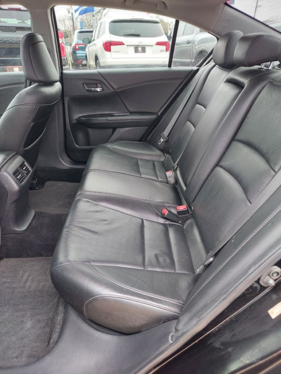 2017 Honda Accord Image 10