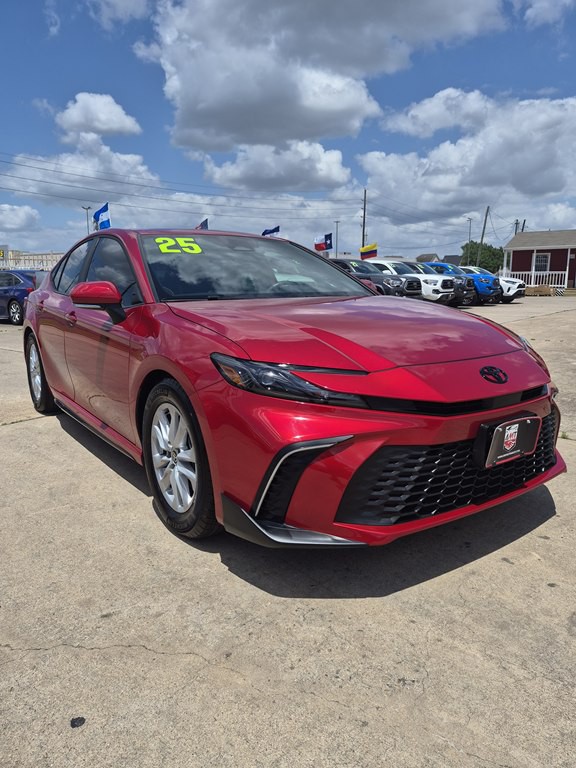 2025 Toyota Camry Image 3