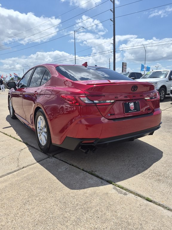 2025 Toyota Camry Image 7