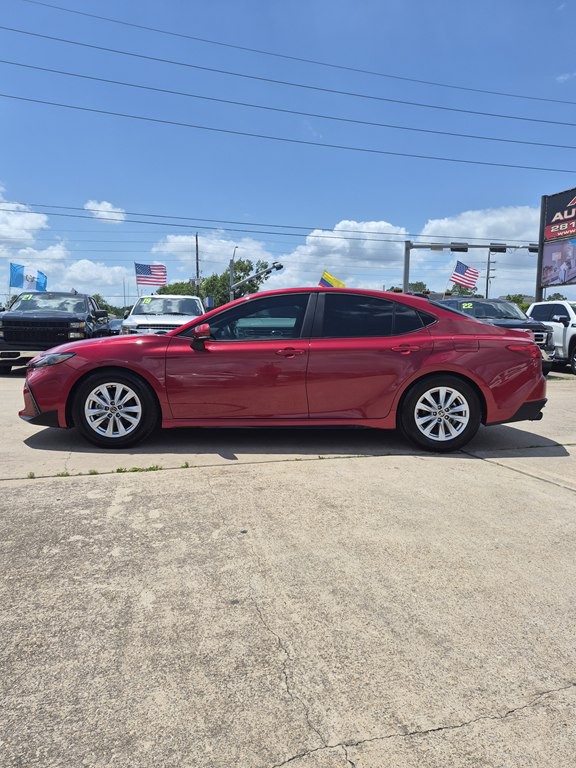 2025 Toyota Camry Image 8