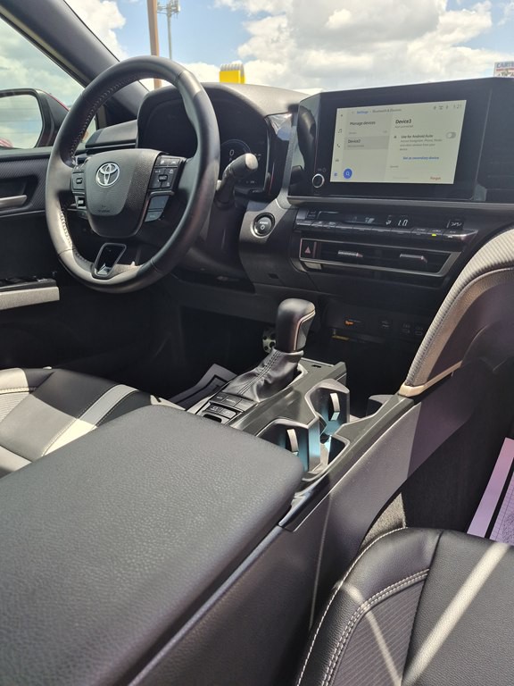 2025 Toyota Camry Image 14