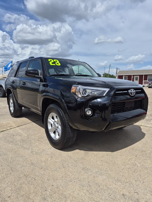 2023 Toyota 4Runner Image 3