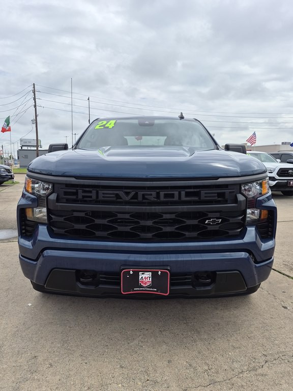 2024 Chevrolet Silverado 1500 Image 2