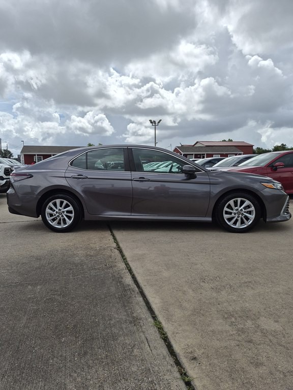 2023 Toyota Camry Image 4