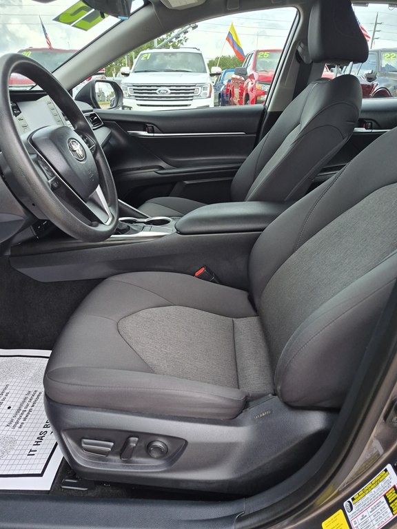 2023 Toyota Camry Image 9