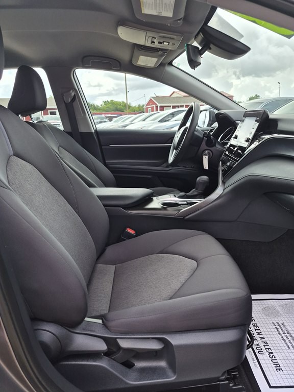 2023 Toyota Camry Image 11