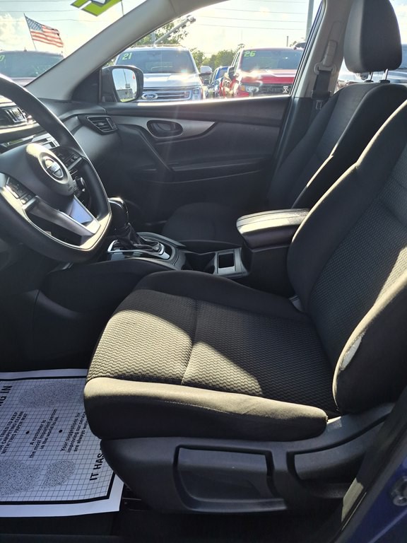 2021 Nissan Rogue Image 9