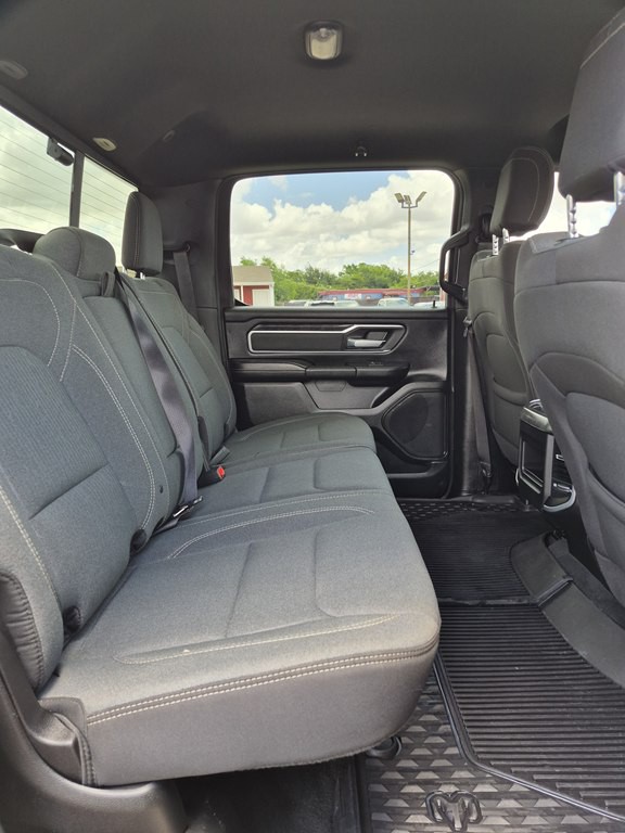 2023 RAM 1500 Image 12