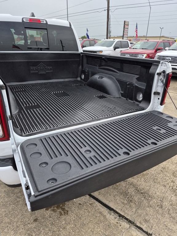 2021 RAM 1500 Image 18