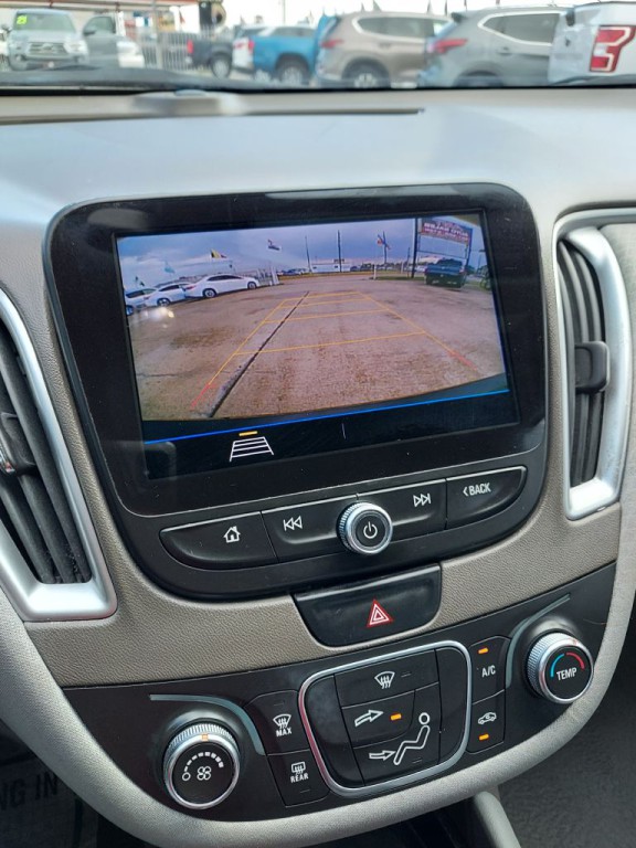 2019 Chevrolet Malibu Image 14