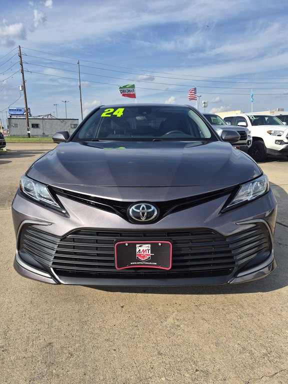 2024 Toyota Camry Image 2