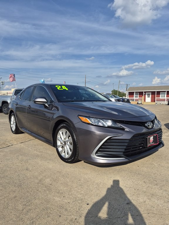 2024 Toyota Camry Image 3